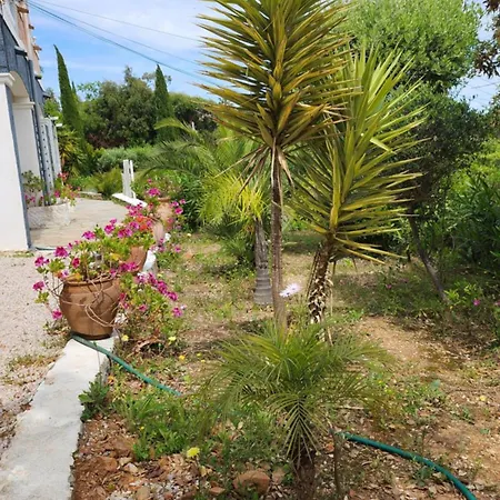 Apartment T3 .vue.jardin Terrasse Parking. *