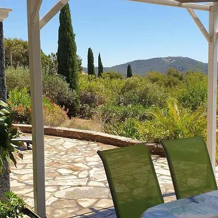Apartamento T3 .vue.jardin Terrasse Parking. *